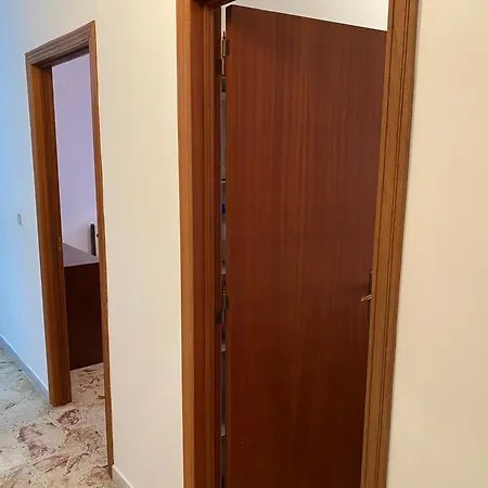 Crystal Flat شقة